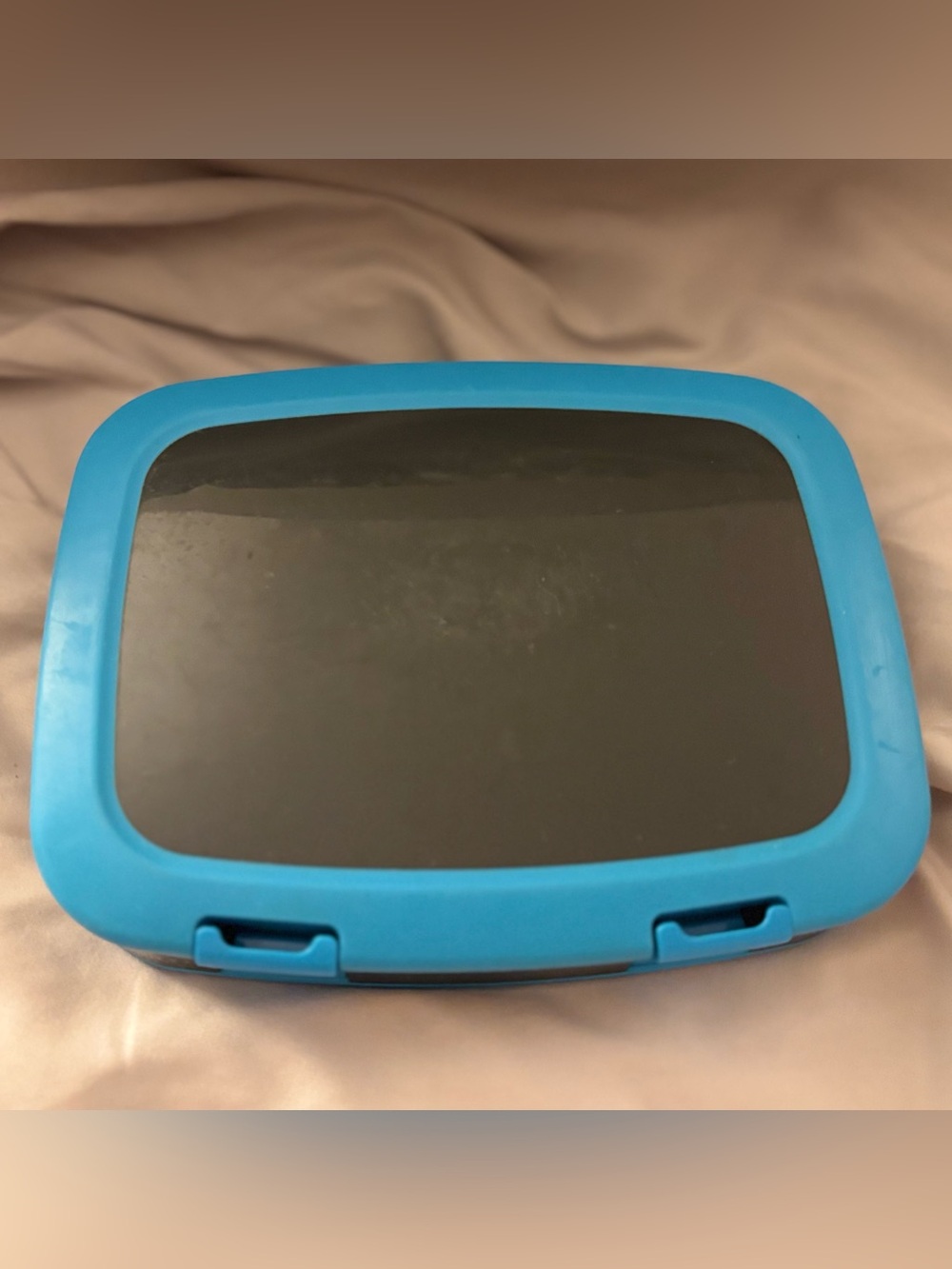 Bentgo Lunch Box - Picture 2 of 4
